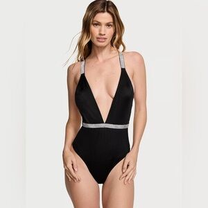 VICTORIA'S SECRET SWIM
Shine Plunge One-Piece Swimsuit